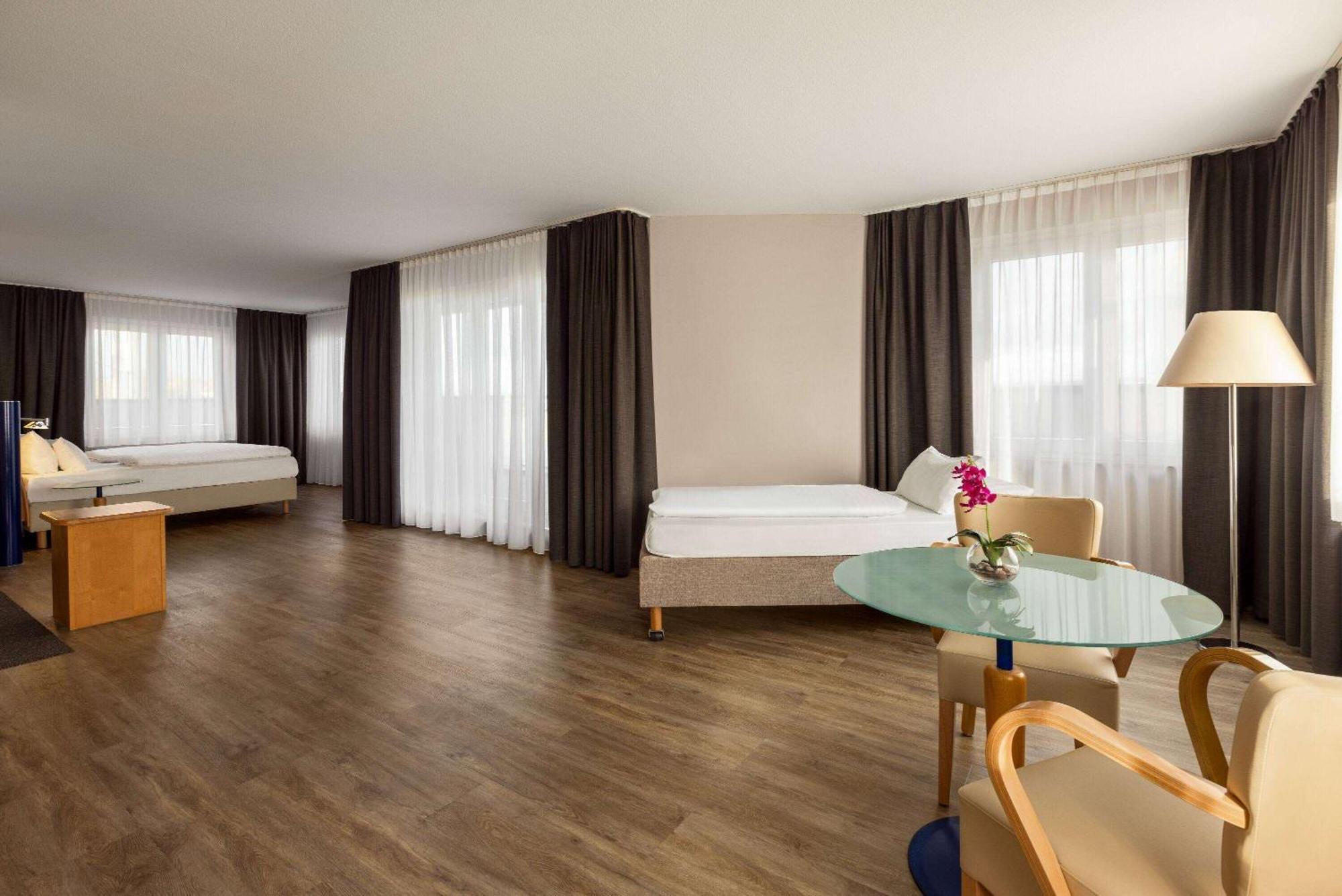 Amedia Dresden Elbpromenade, Trademark Collection By Wyndham Екстериор снимка